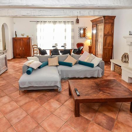 3 Bedroom Awesome Home In Chateuneuf De Gadagne Châteauneuf-de-Gadagne Esterno foto