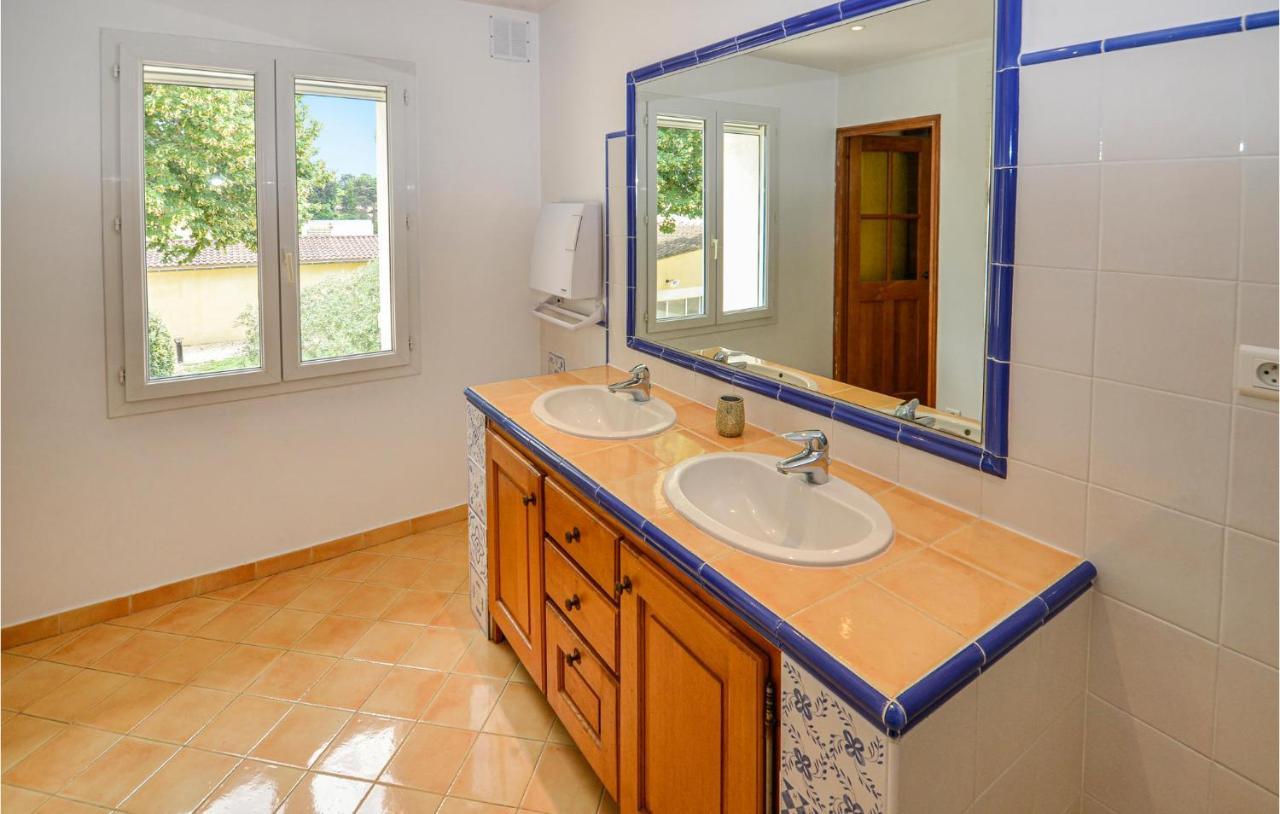 3 Bedroom Awesome Home In Chateuneuf De Gadagne Châteauneuf-de-Gadagne Esterno foto