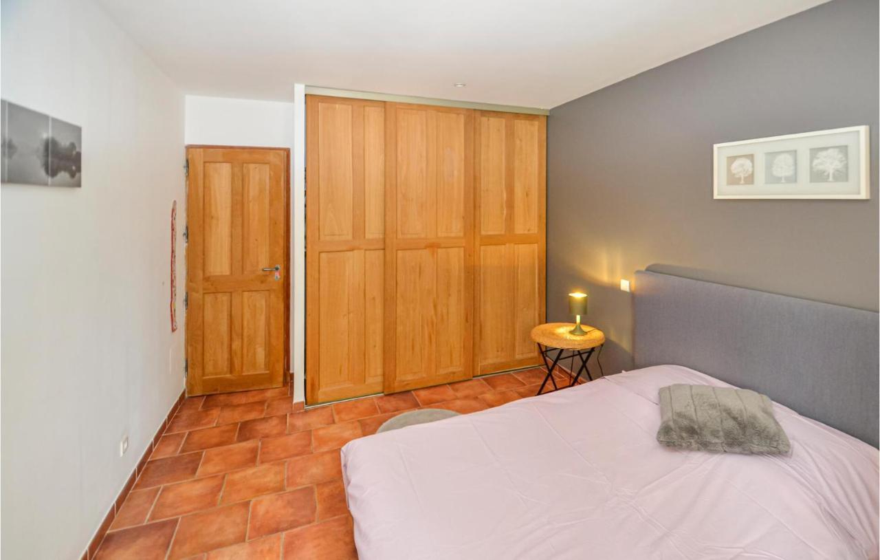 3 Bedroom Awesome Home In Chateuneuf De Gadagne Châteauneuf-de-Gadagne Esterno foto