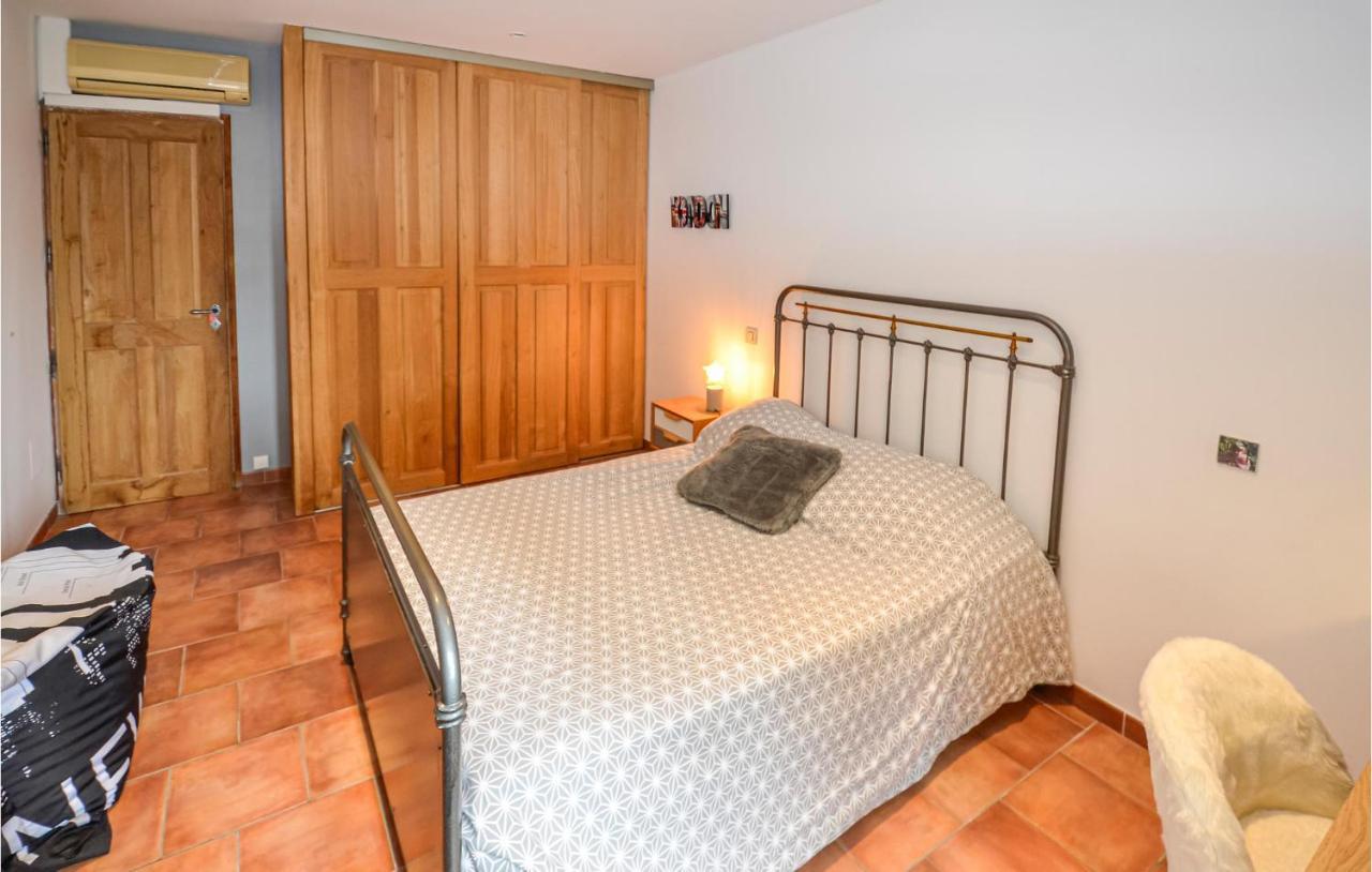 3 Bedroom Awesome Home In Chateuneuf De Gadagne Châteauneuf-de-Gadagne Esterno foto