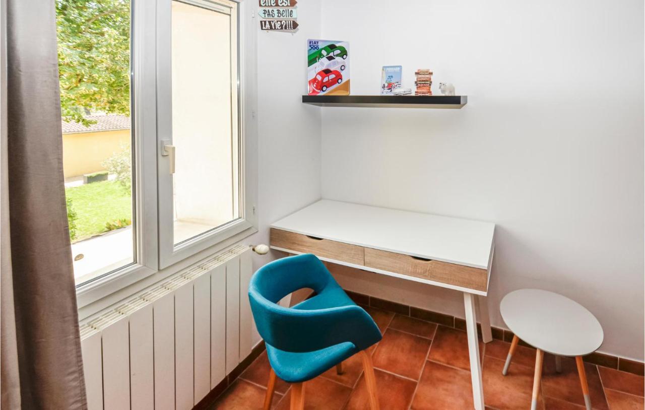 3 Bedroom Awesome Home In Chateuneuf De Gadagne Châteauneuf-de-Gadagne Esterno foto