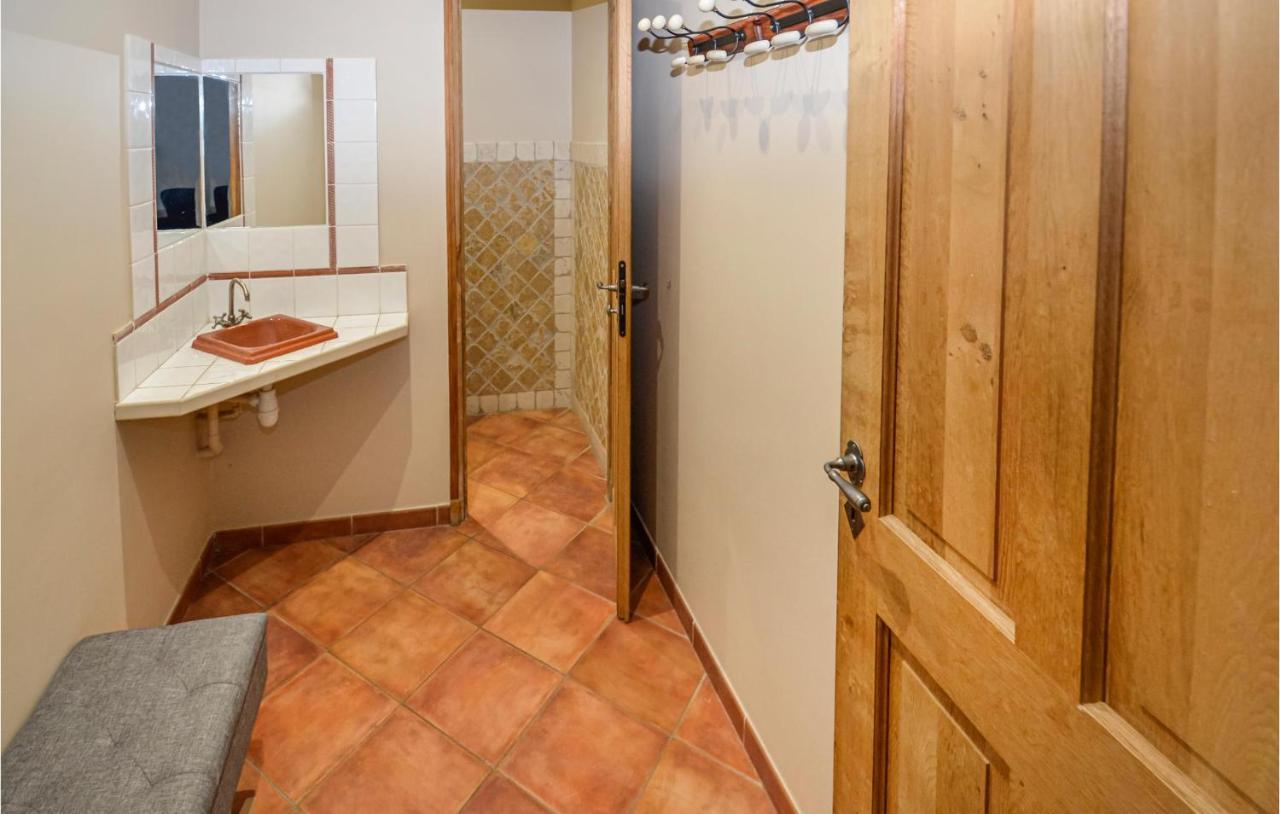 3 Bedroom Awesome Home In Chateuneuf De Gadagne Châteauneuf-de-Gadagne Esterno foto