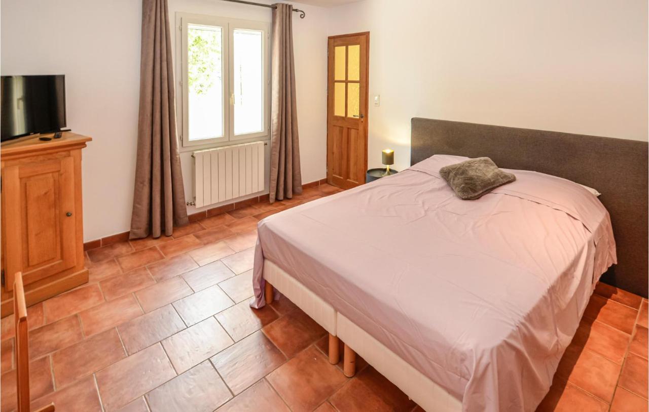 3 Bedroom Awesome Home In Chateuneuf De Gadagne Châteauneuf-de-Gadagne Esterno foto