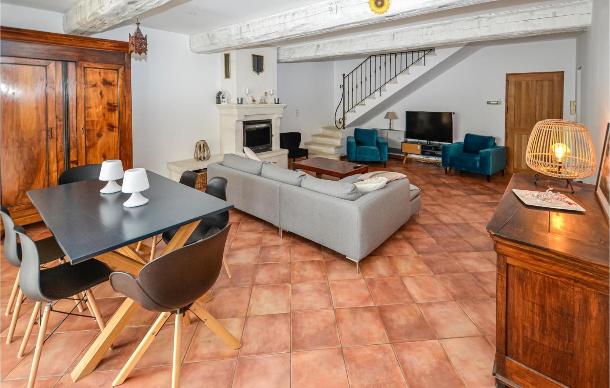 3 Bedroom Awesome Home In Chateuneuf De Gadagne Châteauneuf-de-Gadagne Esterno foto